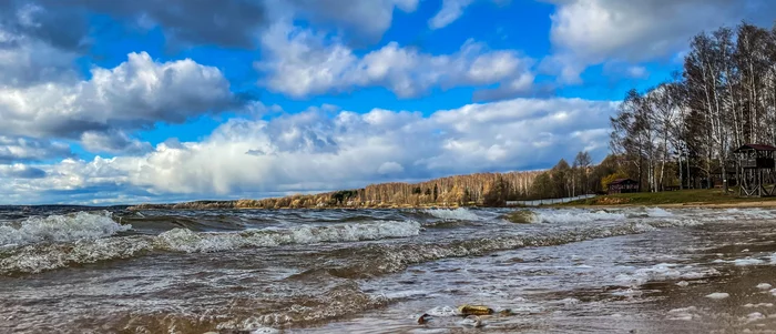 Baltic middle lane - My, Mobile photography, Autumn, Mozhaisk Reservoir, Clouds, Wave, Wind, Sand