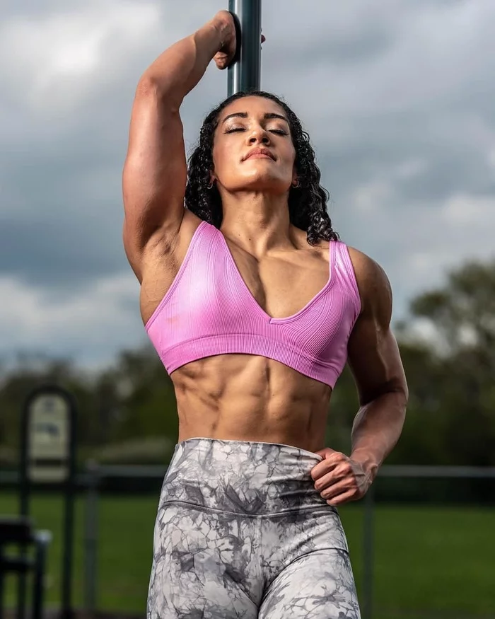 Alexis Castro - NSFW, Strong girl, Sleep-Sleep, Extreme muscles, Body-building, Bodybuilders, Sports girls, Girls, Video, Longpost