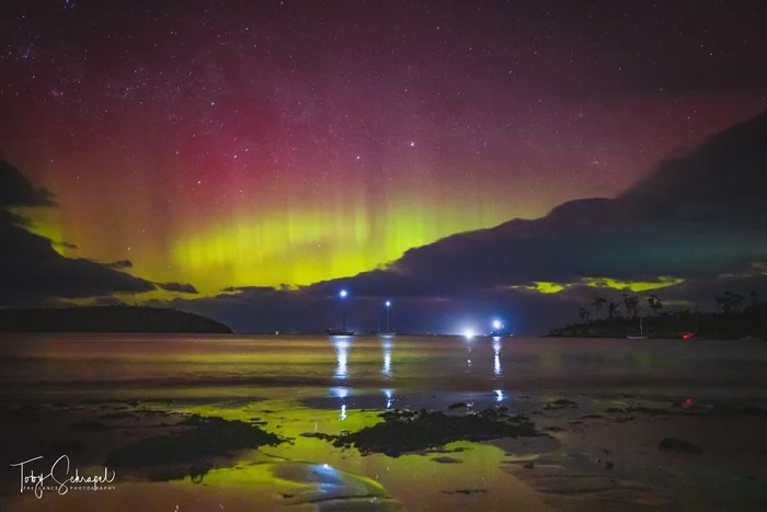 Southern Lights as seen from Randalls Bay, Tasmania, Australia October 31, 2021 - The photo, Southern hemisphere, Australia, Tasmania, Longpost, Polar Lights