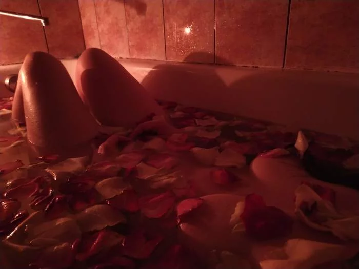 Evening bath - NSFW, My, Wife, No face, Erotic, Homemade