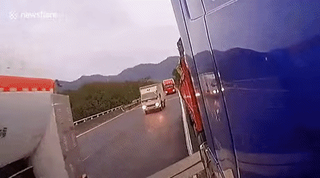 Second time born - Wagon, Luck, GIF, Road accident