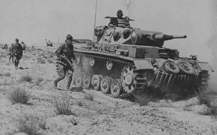 Война за динозаврово наследство II - Вторая мировая война, Фотография, История, Великобритания, Новая Зеландия, Союзники, Германия, Италия, Танки, Бронетехника, Африка, Длиннопост
