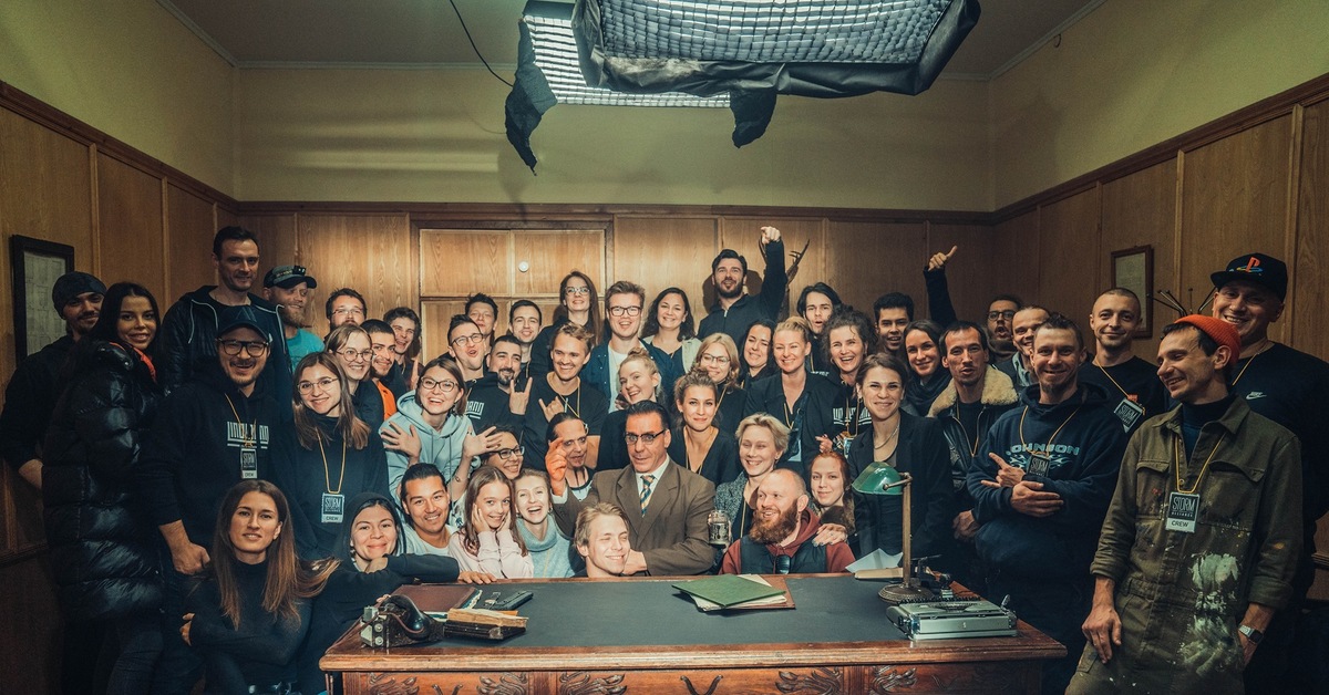 линдеманн фрау унд манн. рамштайн фрау. петер тэгтгрен и тилль линдеманн. оливер ридель и кристоф шнайдер. рамштайн гдр.