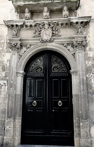 Entrance portals in black tones - Architecture, Entrance group, Longpost