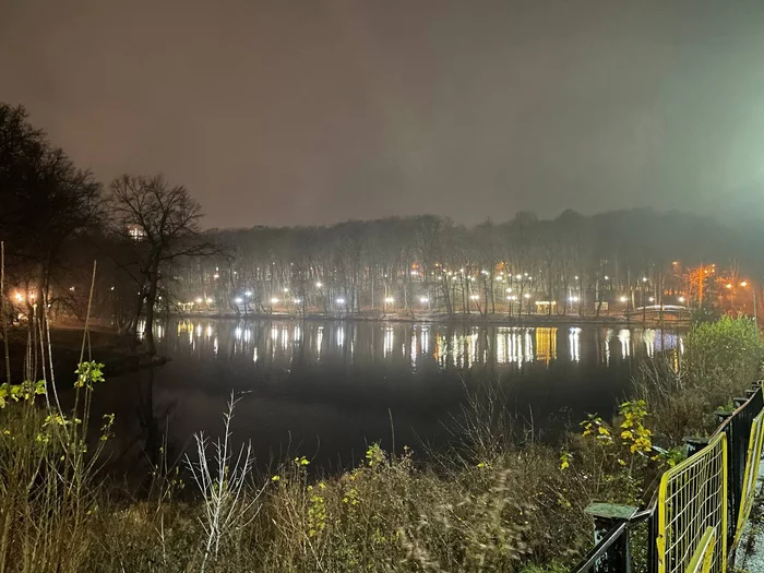 Немного ночного Платоновского парка - Моё, Тула, Ночь, Фотография, Парк, Длиннопост