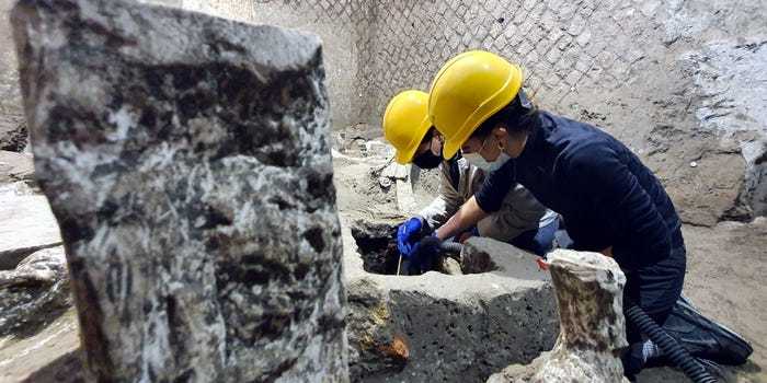 Perfectly preserved slave dwelling unearthed in Pompeii - Archeology, Pompeii, Italy, Archaeological excavations, Vesuvius, Eruption, Interesting, Video, Longpost