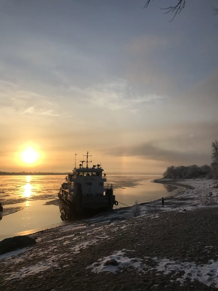 Frosty morning on the river - My, Blagoveshchensk, River, Tow, Morning, Shipping, Zeya, Amur region, Longpost, The photo