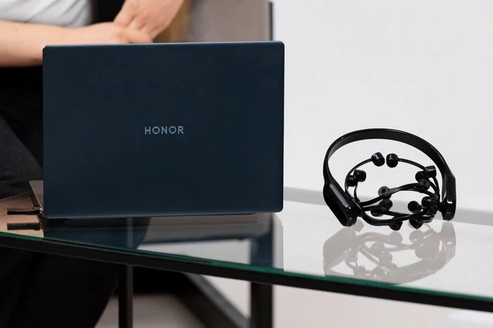 HONOR Launches Emotion Lab and Conducts Psychological Experiment Using Neurohelmet to Celebrate HONOR 50 Presentation - Honor, Emotions, Neural Interface, Longpost