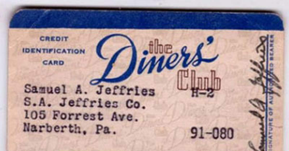 15 000 карт. Diners Club первая карта 1950. Первые пластиковые карты. Первые банковские карты. Пепервая в мимире банковская карта.