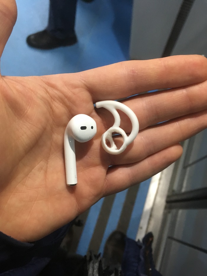    .  ()  , , AirPods,  