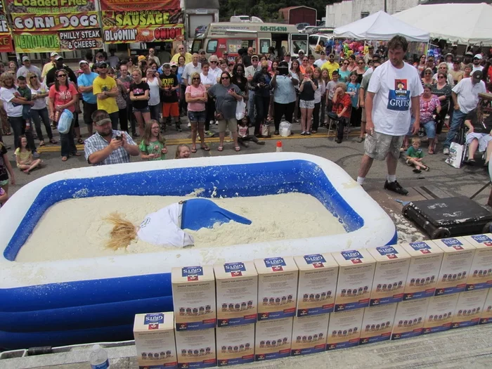 Pancake Run, Carrion Cooking, and Beer Races: The World's Weirdest Food Competitions Part 1 - Food, Peace, Competitions, Longpost