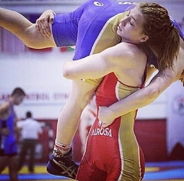 Нужна заряженная борцуха!