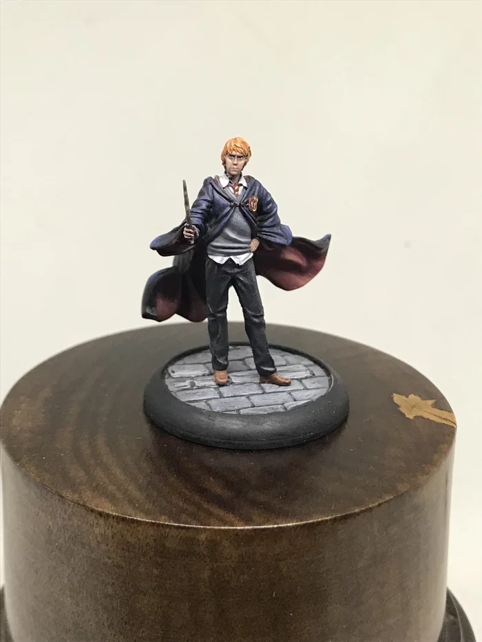 Любительская роспись миниатюр. Harry Potter Miniatures Adventure Game. Ron Weasley - Моё, Миниатюра, Покраска миниатюр, Гарри Поттер, Рон Уизли, Настольные игры, Длиннопост