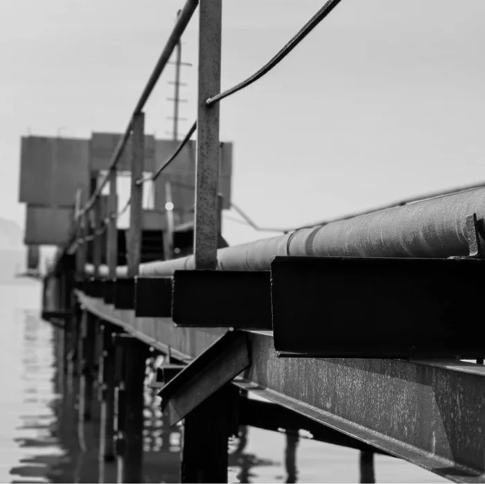 B/W on the shore - My, Pier, Black and white, Mobile photography
