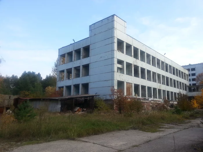 Call of Pripyat: a report on a trip to the Exclusion Zone. - Longpost, Stalker: Clear Sky, Stalker: Shadow of Chernobyl, S.T.A.L.K.E.R.: Call of Pripyat, Radiation, Excursion, Abandoned cities, Abandoned, Pripyat, Chernobyl, Zone, Chernobyl, Stalker, Photo on sneaker, The photo, Mobile photography, Travels, My