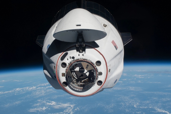 Axiom-1:        . NSF , ,  , , , SpaceX, Dragon 2, 