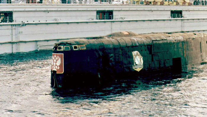 Экс-главком Севфлота Попов заявил, что "Курск" погиб от столкновения с подлодкой НАТО