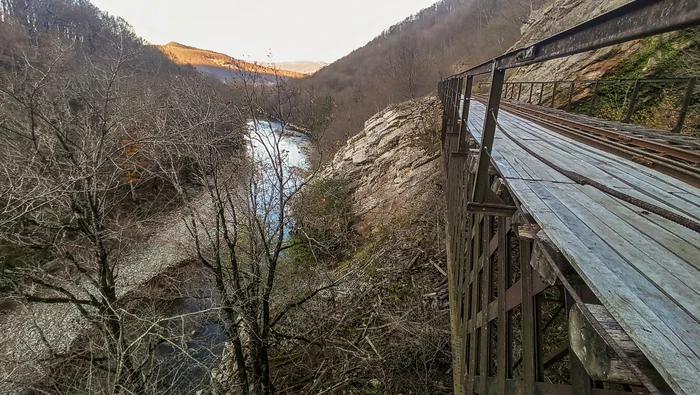 Матрица. Последняя из рода горных узкоколеек России (часть 2) Апшеронский район, Краснодарский край, Поезд, Узкоколейка, Природа, Люди, Деревня, Путешествие по России, Длиннопост Матрица. Последняя из рода горных узкоколеек России (часть 2) Апшеронский район, Краснодарский край, Поезд, Узкоколейка, Природа, Люди, Деревня, Путешествие по России, Длиннопост