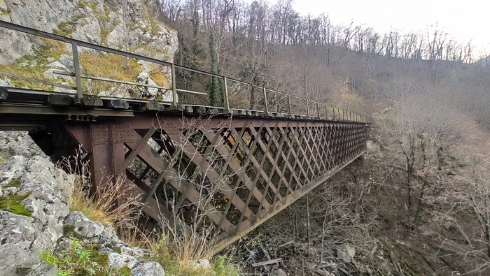 Матрица. Последняя из рода горных узкоколеек России (часть 2) Апшеронский район, Краснодарский край, Поезд, Узкоколейка, Природа, Люди, Деревня, Путешествие по России, Длиннопост Матрица. Последняя из рода горных узкоколеек России (часть 2) Апшеронский район, Краснодарский край, Поезд, Узкоколейка, Природа, Люди, Деревня, Путешествие по России, Длиннопост