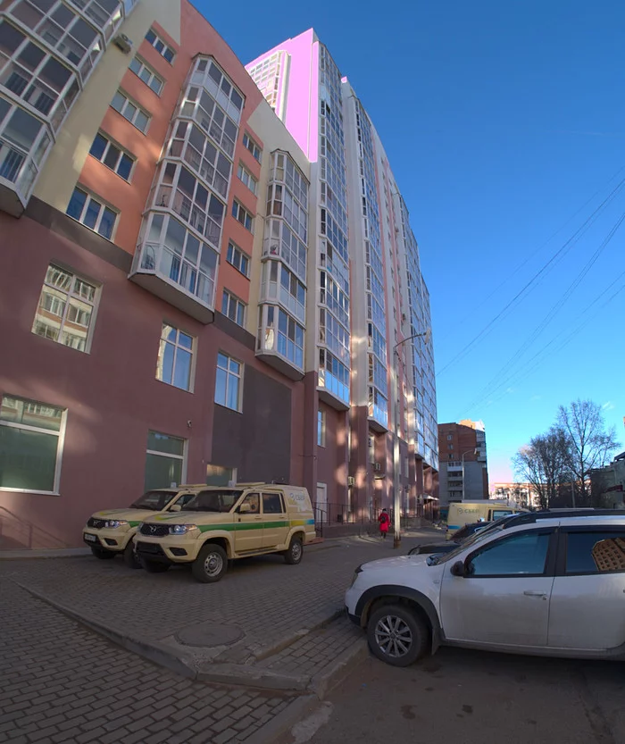 Someone needed a frame with a demonstration of the latitude of the glass? - My, Skyscraper, Tomsk, Autumn