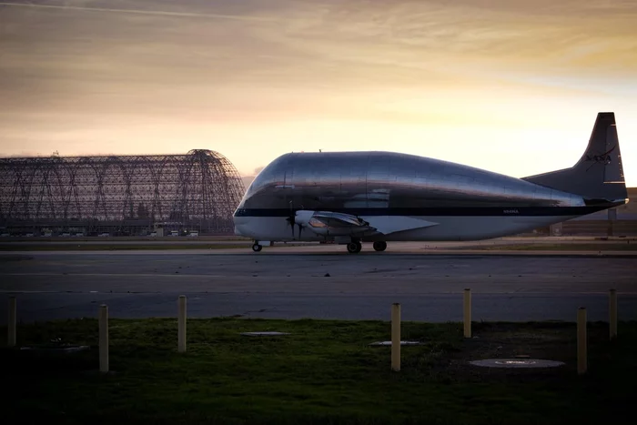 It's a bird, it's a plane, it's a Super Guppy! - Cosmonautics, Airplane, Artemis (space program), Longpost