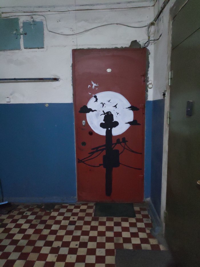 Кто живёт за этой дверью?