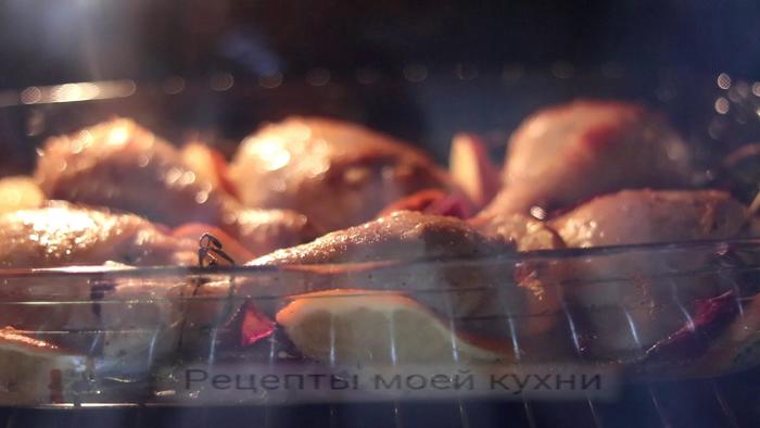 резиновая курица с яйцом. Смотреть фото резиновая курица с яйцом. Смотреть картинку резиновая курица с яйцом. Картинка про резиновая курица с яйцом. Фото резиновая курица с яйцом
