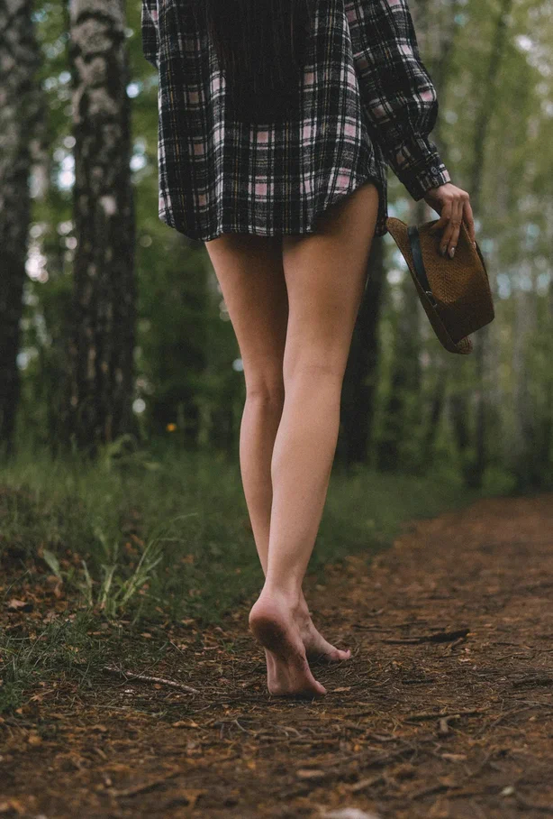 Barefoot - My, Girls, Nature, Forest, Legs, Barefoot, Longpost