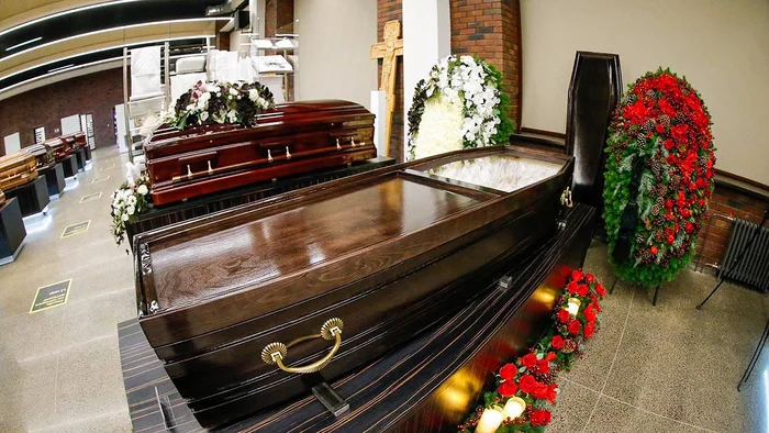 The owner of the largest anti-vaccination groups in Russia was a funeral home - My, Conspiracy, Anti-vaccines, Negative, Funeral services, Social networks, Satire, Humor, IA Panorama