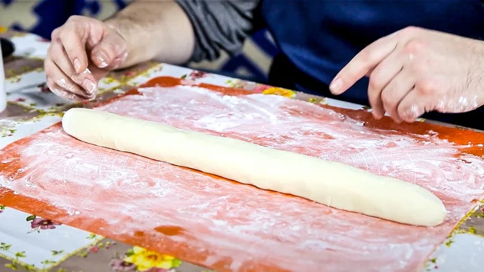 Bread in a pan. - My, Food, Bread, A fish, Recipe, Video recipe, Yamal, Salekhard, Jafar, Cooking, Dish, Video, Longpost