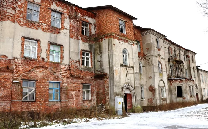 Almshouse - an old house, , Longpost