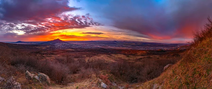 Sunrise over Pyatigorsk on November 28 - My, Landscape, Caucasian Mineral Waters, The photo, Pyatigorsk, dawn, Longpost