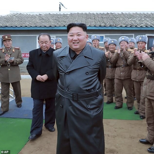 North Koreans banned from wearing leather coats - Kim Chen In, North Korea, Cloth, Style, news, Marasmus