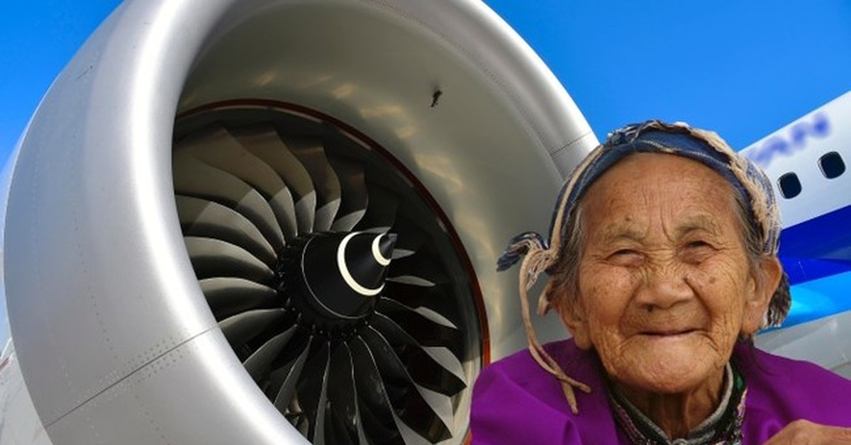 Бабка в самолете. Какие самолеты были в старости. Китайцы бросают монеты в турбину. Самолет кидать