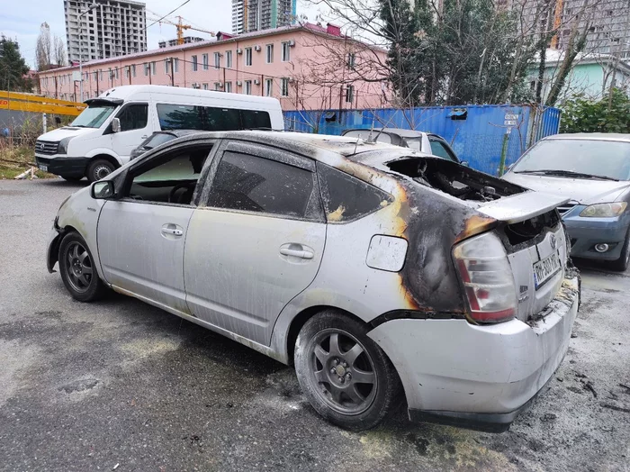 Грузинские зарисовки: горящий автомобиль - Моё, Пожар, Огнетушитель, Авто, Видео, Длиннопост