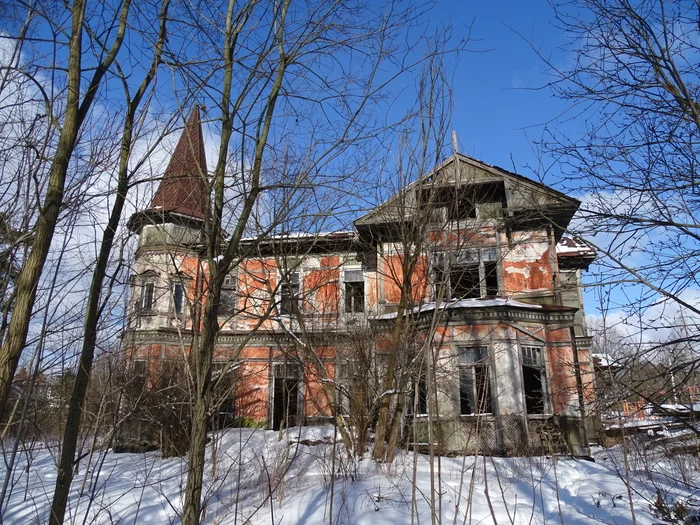 Not recoverable... - My, Saint Petersburg, Ruin, Lakhta, House, Ruins, Architecture, Longpost