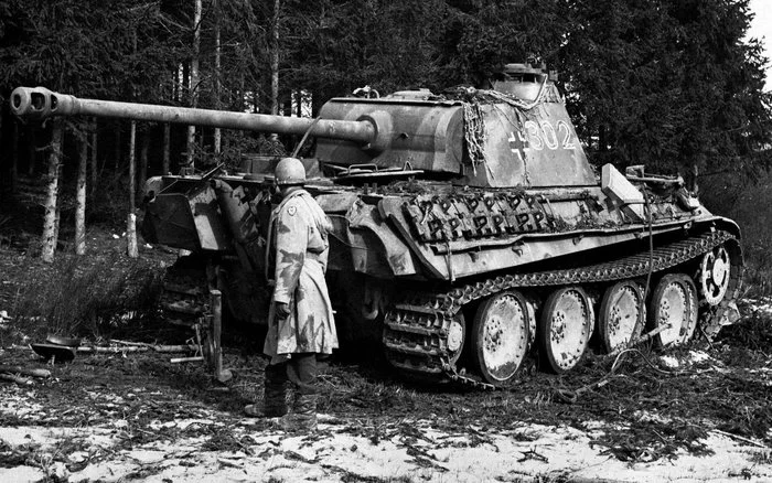 Эстетика Западного фронта. Валлонская пастораль - Длиннопост, Бронетехника, Танки, Бельгия, Снег, Зима, Германия, Союзники, США, История, Фотография, Вторая мировая война