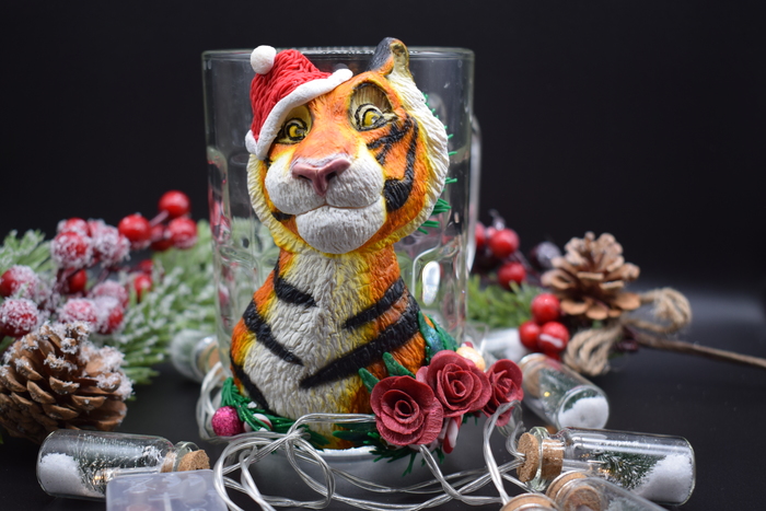 Кружка с новогодними тигром