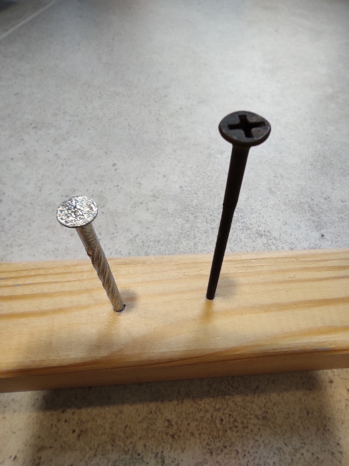 Забить шуруп или закрутить гвоздь?