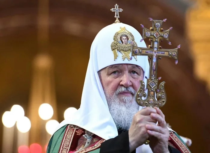 Patriarch Kirill urged believers not to be afraid of getting sick with coronavirus in churches - Moscow, Patriarch Kirill, Coronavirus, Temple, Obscurantism, ROC