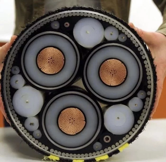 Submarine cable in section - Underwater, Cable, Incision, Section