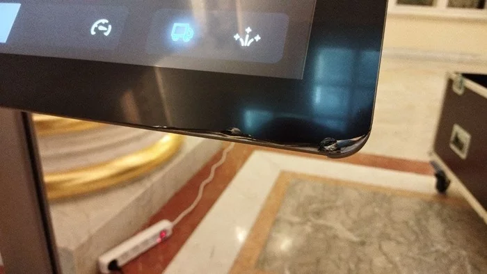 Repair of the protective glass of the presentation monitor - My, Need help with repair, Protective glass