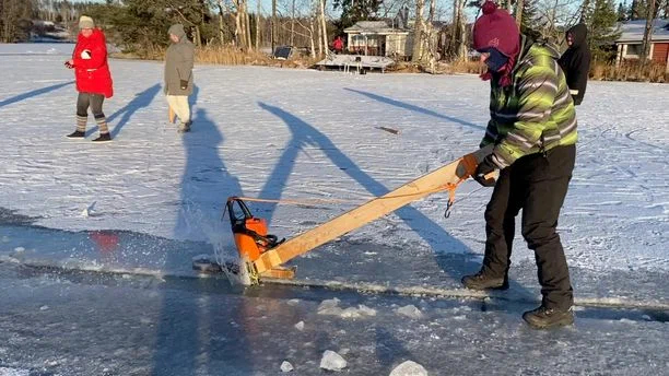 The Finns built the world's first ice carousel, which revolves around the island - Finland, Entertainment, Nature, Video, Longpost, Interesting, Carousel