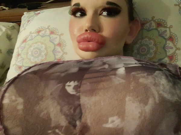 Порно с девками с накаченными губами (69 фото) - секс фото