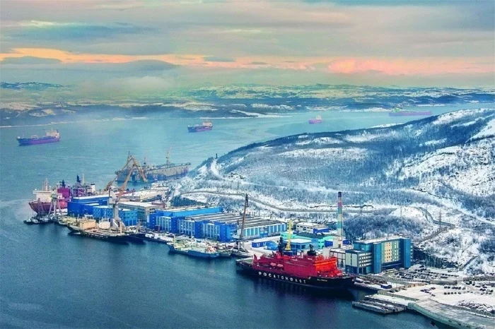 Just a pretty picture - Murmansk, Atomflot