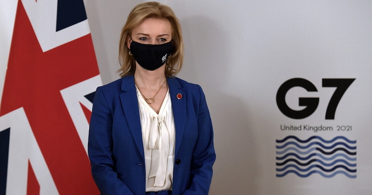 Британия призвала. Премьер-министр великобритании лиз трасс. Великобритания украина. Британия призвала. Британия призвала.