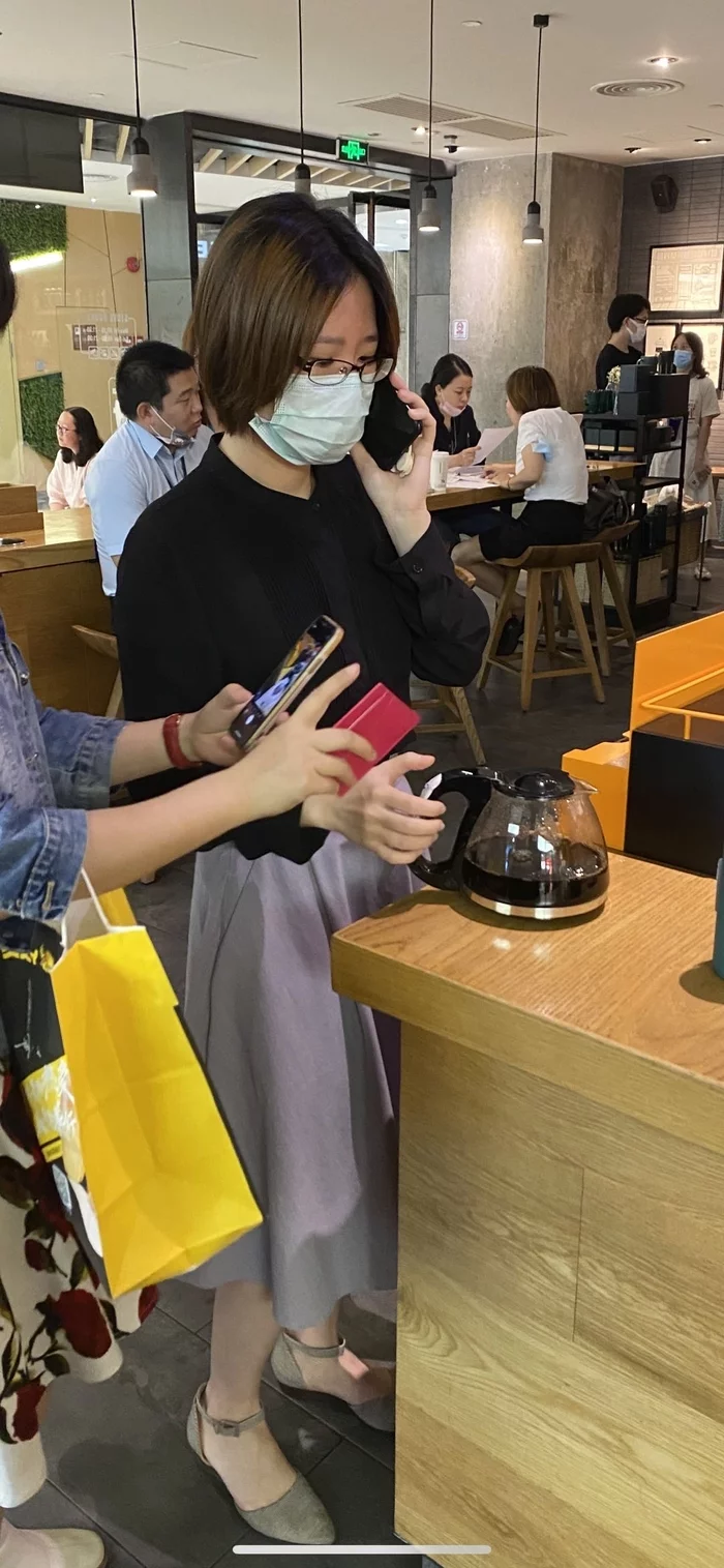 When Starbucks is poured into Starbucks for free in China... if you bring your glass - My, China, Freebie, Coffee, Starbucks, Guangzhou, Longpost