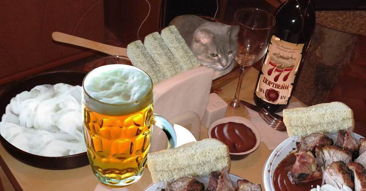 Шашлык с пивасом. Пивной стол. Пивной стол закуски. Шашлык и пиво. Пиво на столе.