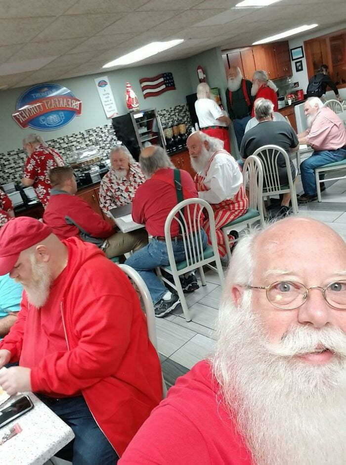 When you are Santa in life - Christmas, Santa Claus, Breakfast, Selfie, USA