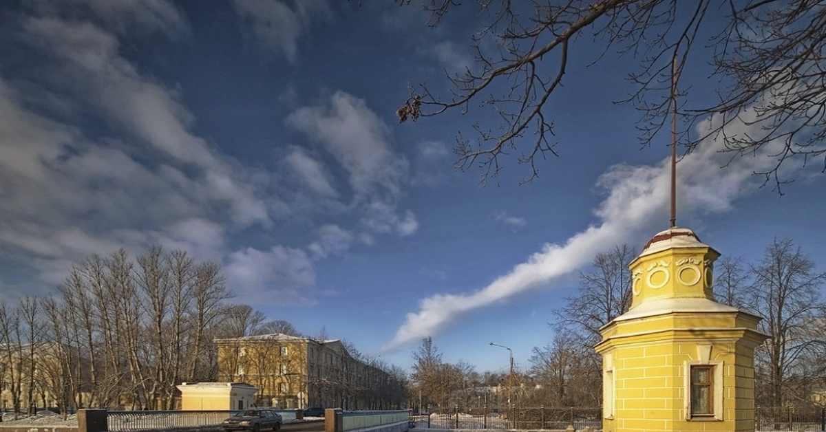 Кронштадт нулевой. Кронштадтский футшток Кронштадт. Синий мост Кронштадт футшток. Кронштадтский футшток и мареограф. Балтийский футшток.